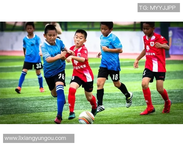 宝安足球培训学校助力青少年成长打造足球梦想的摇篮与竞技平台